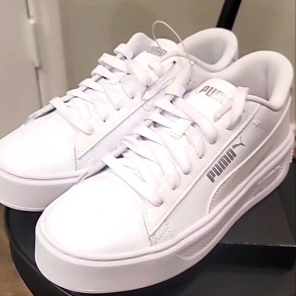 Puma Platform V3 Low Top Sneakers - Picture 11 of 11